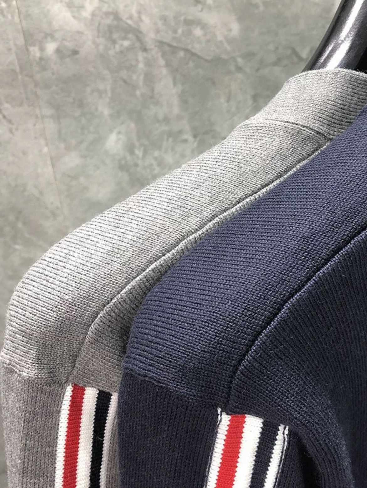 2025 Spring and Autumn New tb Long Sleeve Knitted Cardigan V-neck Loose Jacket Webbing Thin College Style Sweater