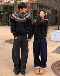 Jacquard knitted sweater, crewneck sweatshirt, couple