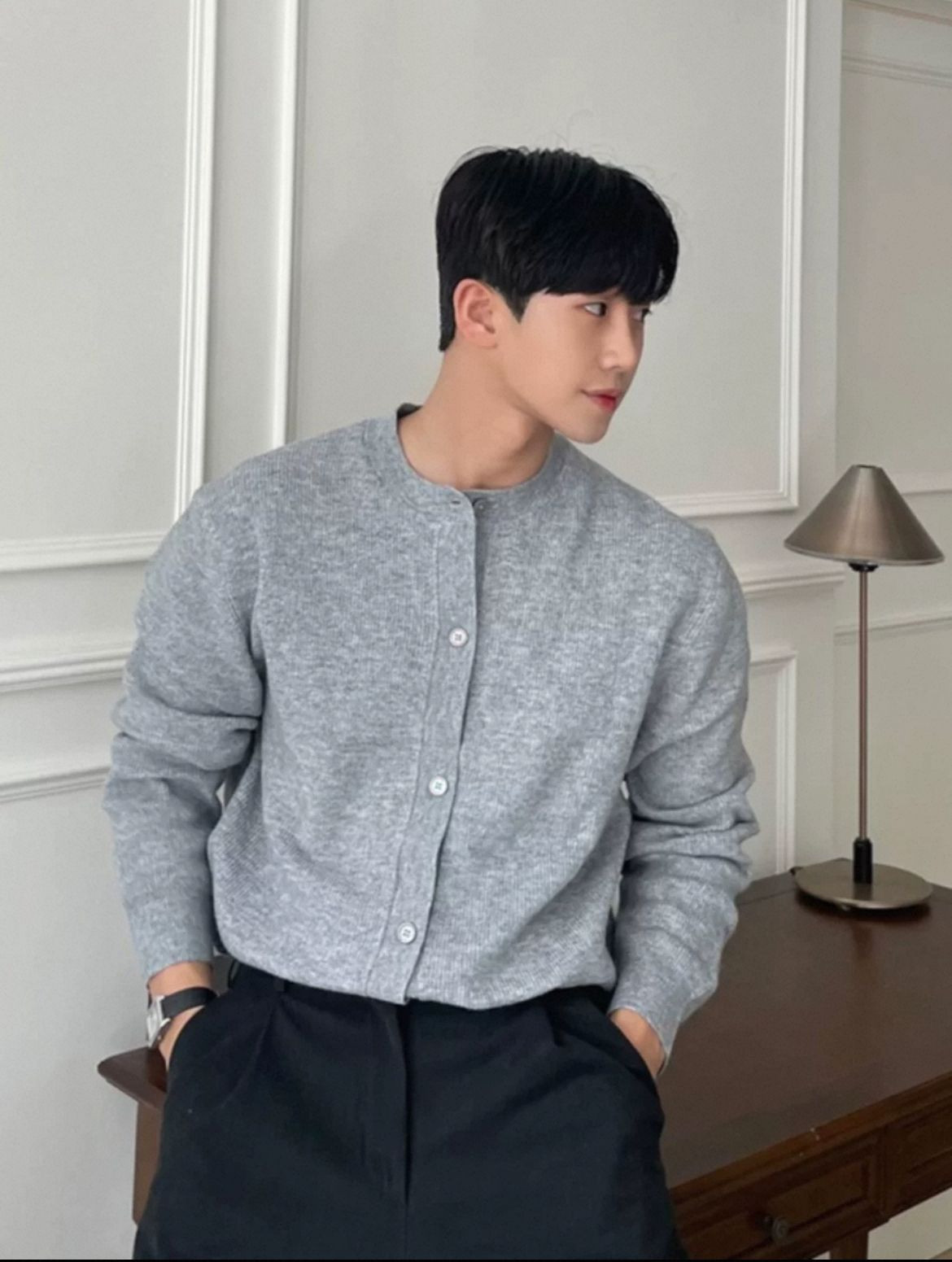 Retro round neck black sweater cardigan mens autumn and winter lazy casual versatile loose unisex knitwear
