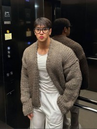 High-quality heavy knit sweater cardigan mens autumn and winter Korean lazy style V-neck cropped knit jacket top