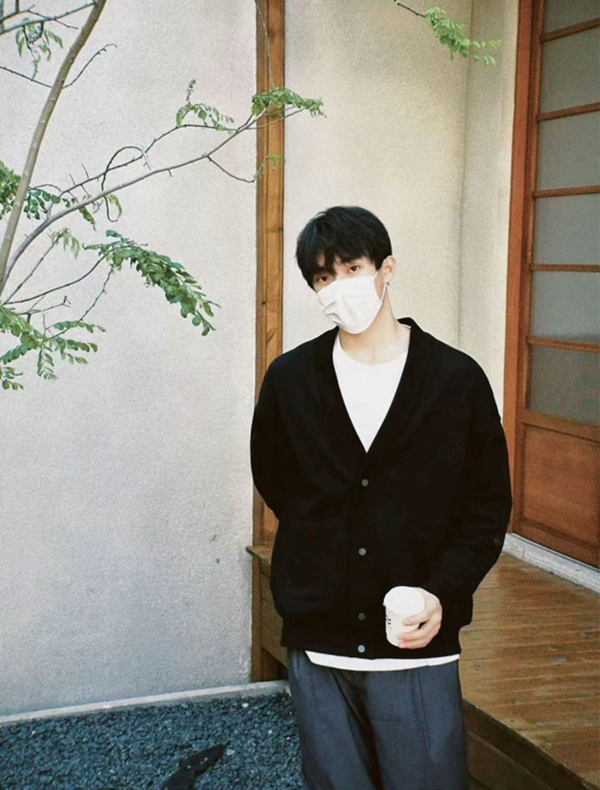 Hand sewn square mark/black V-neck buttons, simple wool knitted cardigan, sweater, jacket, autumn and winter, lazy styl