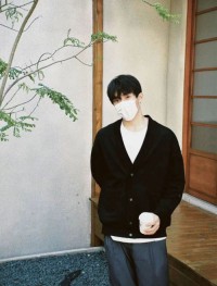 Hand sewn square mark/black V-neck buttons, simple wool knitted cardigan, sweater, jacket, autumn and winter, lazy styl