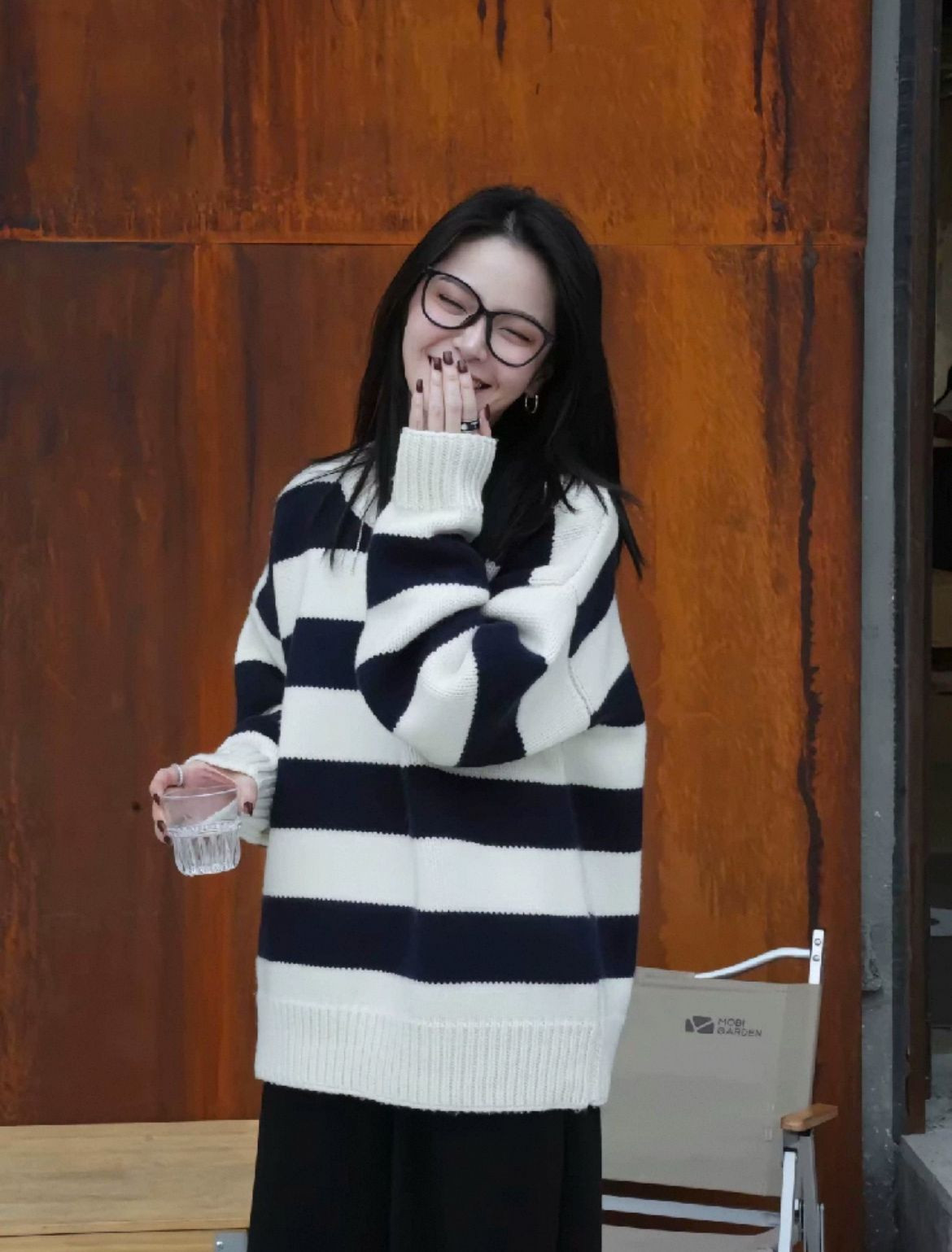 Autumn and winter Korean version retro black and white striped loose long-sleeved knit sweater womens lazy style loose