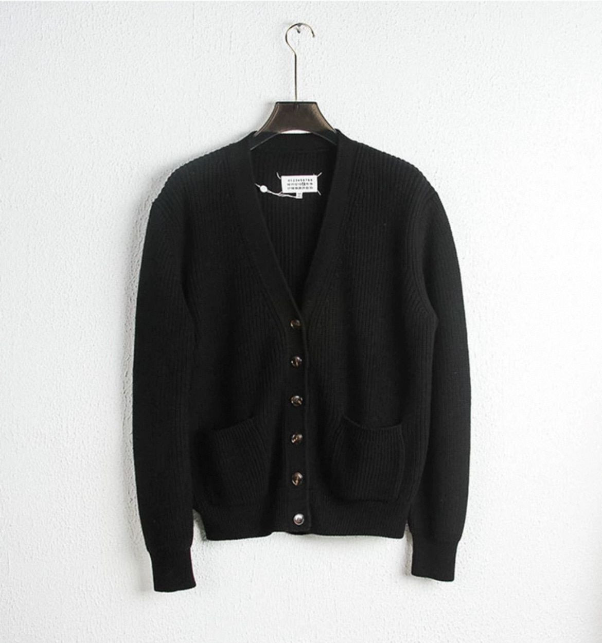 Hand sewn square mark/black V-neck buttons, simple wool knitted cardigan, sweater, jacket, autumn and winter, lazy styl