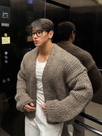 High-quality heavy knit sweater cardigan mens autumn and winter Korean lazy style V-neck cropped knit jacket top