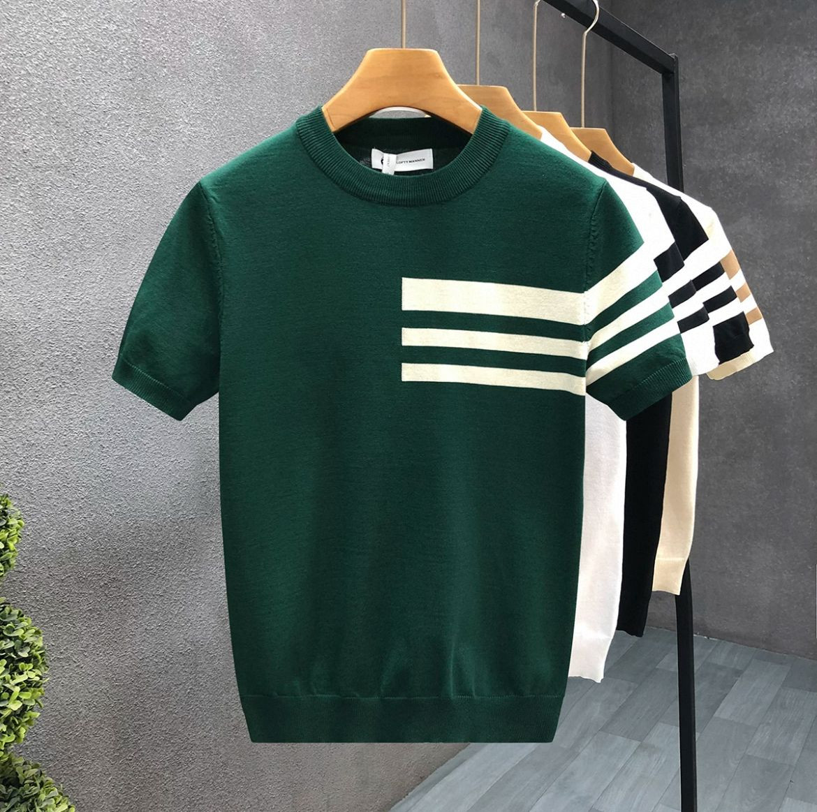 Mens striped short-sleeved tops, slim-fit knits, stylish sweaters, customizable
