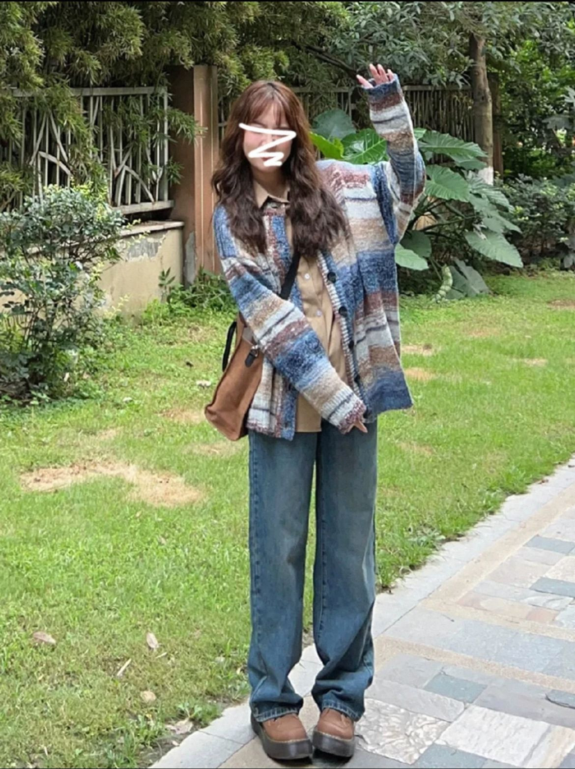 Korean version of the contrasting striped cardigan sweater jacket womens autumn and winter new design sense niche loos